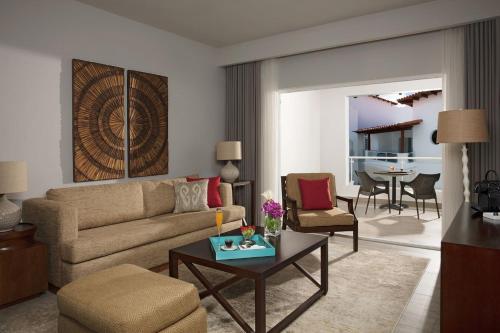 Suite Junior Preferred Club con vistas tropicales - Camas dobles del hotel Dreams Dominicus La Romana - All Inclusive. Foto 3