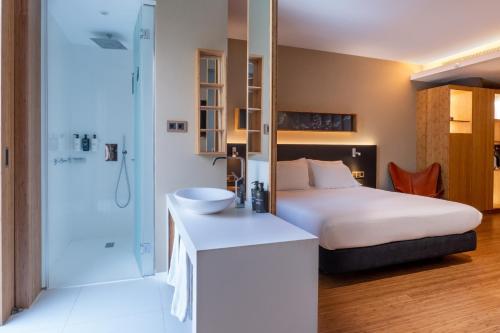 Habitación Doble Superior del hotel Eurostars Barcelona Central. Foto 1