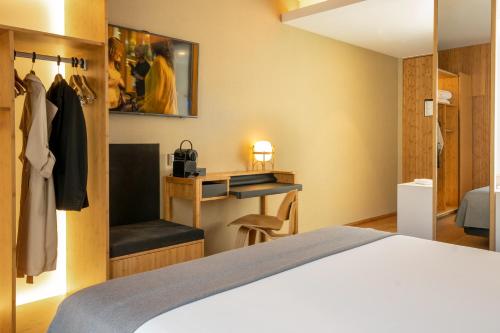 Habitación Doble Superior del hotel Eurostars Barcelona Central. Foto 6