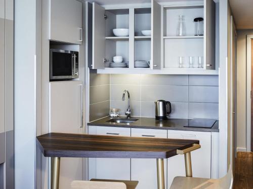 Estudio con cama doble del hotel Adagio Edinburgh Royal Mile