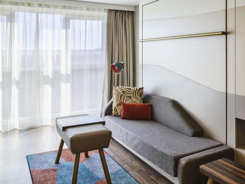 Estudio con cama doble del hotel Adagio Edinburgh Royal Mile. Foto 1