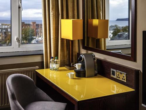 Habitación Doble Superior con vistas al mar del hotel Mercure Ayr. Foto 1