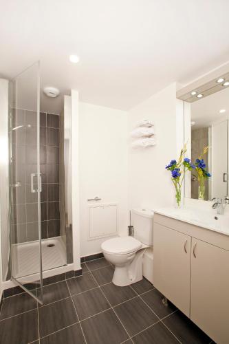 Estudio con 1 cama doble o 2 individuales del hotel Residhome París Rosa Parks. Foto 6