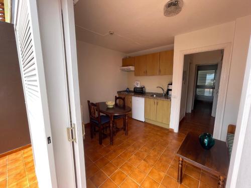 Apartamento con vistas al mar del hotel Los Tarajales. Foto 6