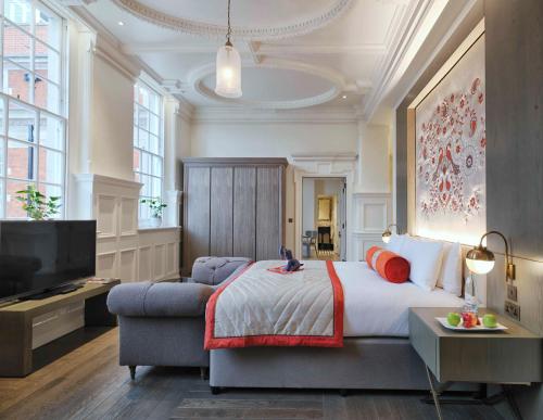 Suite Lalit Legacy 2 del hotel The LaLiT London. Foto 5