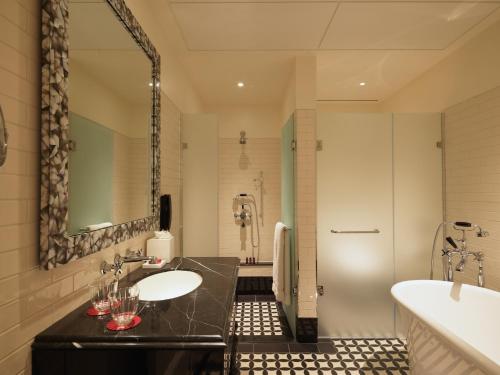 Suite Lalit Legacy 2 del hotel The LaLiT London. Foto 6