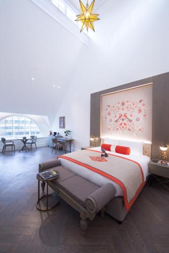 Suite St Olave del hotel The LaLiT London. Foto 3