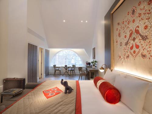 Suite St Olave del hotel The LaLiT London. Foto 5