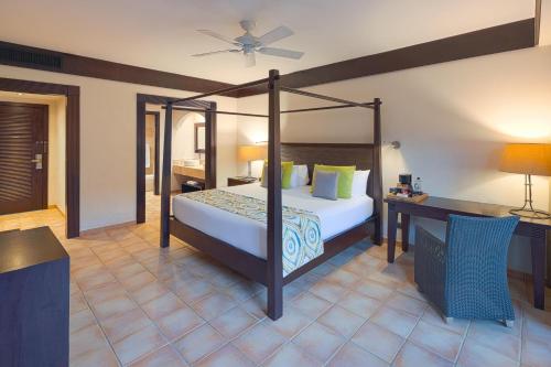 Habitación Premium del hotel Catalonia Playa Maroma. Foto 3