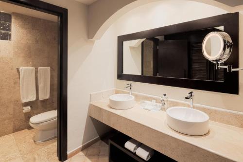 Habitación Premium del hotel Catalonia Playa Maroma. Foto 4