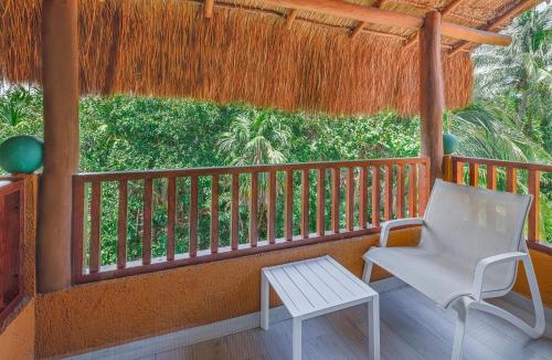 Habitación Prémium Deluxe del hotel Catalonia Playa Maroma. Foto 3