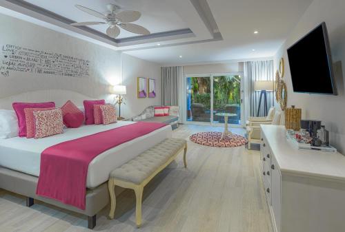 Habitación Deluxe Romance Privileged del hotel Catalonia Playa Maroma