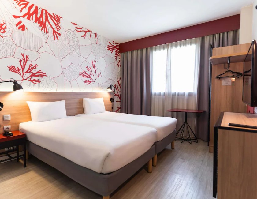 Habitación doble 2 Camas individuales del hotel Ibis Styles Barcelona City Bogatell. Foto 1