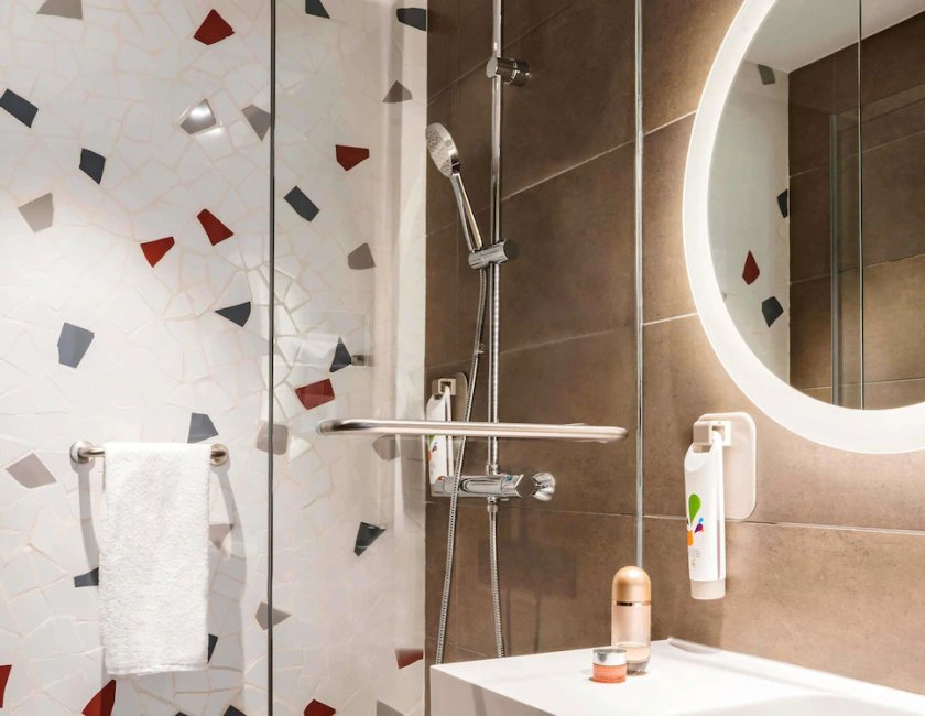 Habitación familiar 2 Camas dobles del hotel Ibis Styles Barcelona City Bogatell. Foto 5