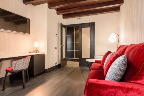 Habitación doble 1 Cama queen Sofá Cama incluido del hotel Eurostars Fuerte Ruavieja. Foto 4