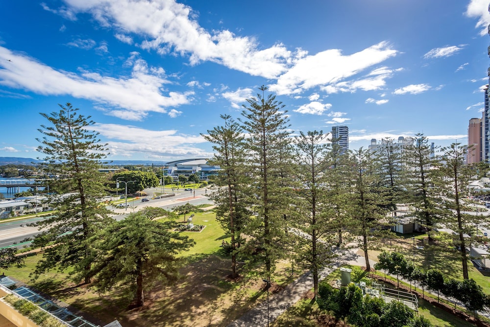 3 dormitorios del hotel Mantra Broadbeach On The Park. Foto 7
