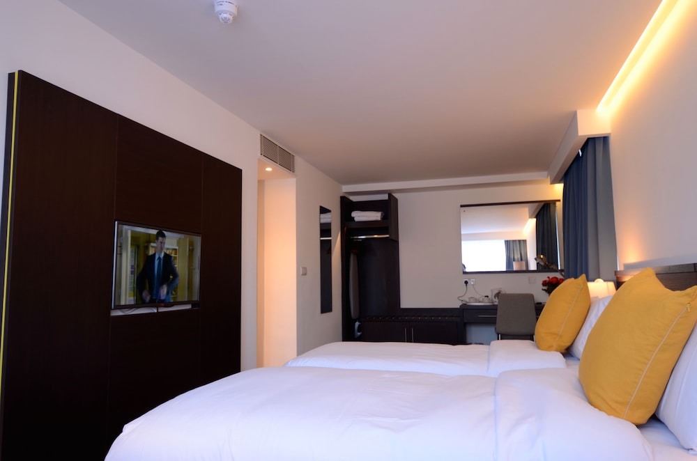 Habitación estándar doble del hotel Pelican London and Residence. Foto 1