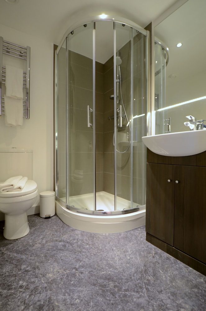 Habitación estándar doble del hotel Pelican London and Residence. Foto 3