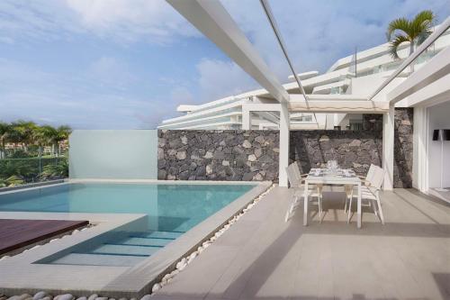 Villa de 1 dormitorio con piscina privada del hotel Royal Hideaway Corales Suites