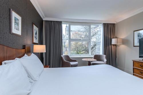Habitación Doble Executive del hotel Mercure Wessex Winchester. Foto 9