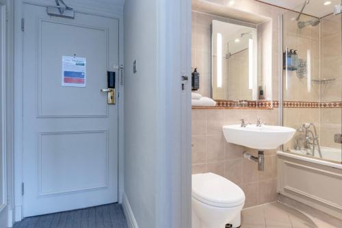 Doble compacta del hotel Mercure Wessex Winchester. Foto 4