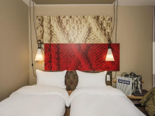 Habitación Doble Estándar - 2 camas del hotel Ibis Muenchen Airport Sued. Foto 3