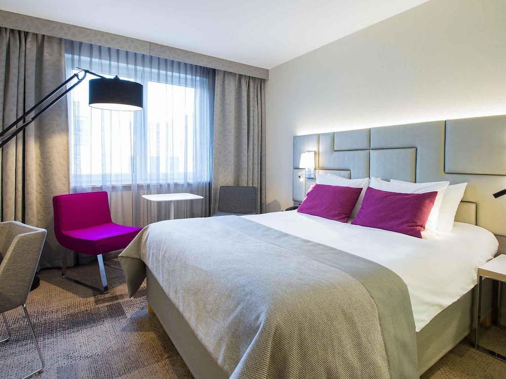Doble clásica con cama cómoda del hotel Mercure Krakow Stare Miasto (old Town). Foto 9