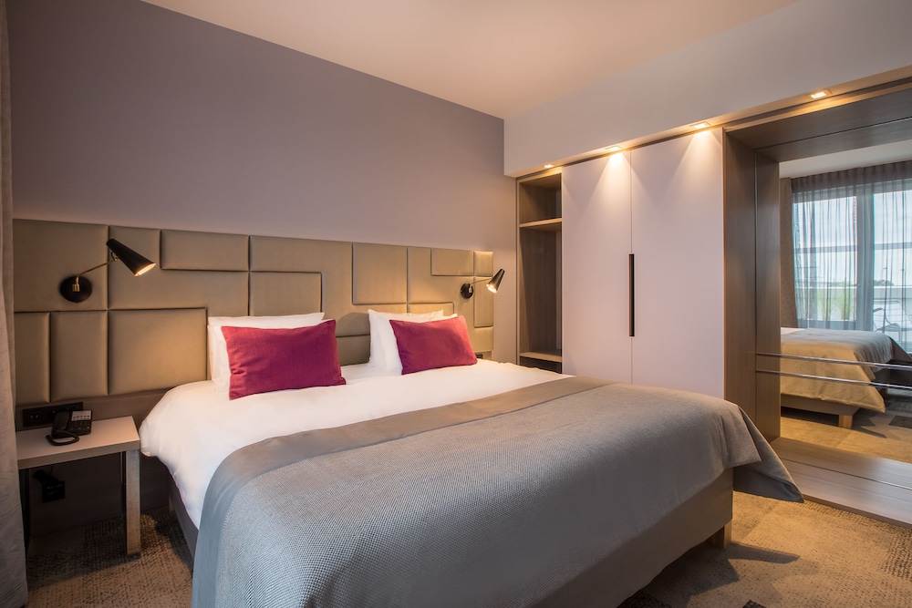 Habitación Privilege con cama grande del hotel Mercure Krakow Stare Miasto (old Town). Foto 2