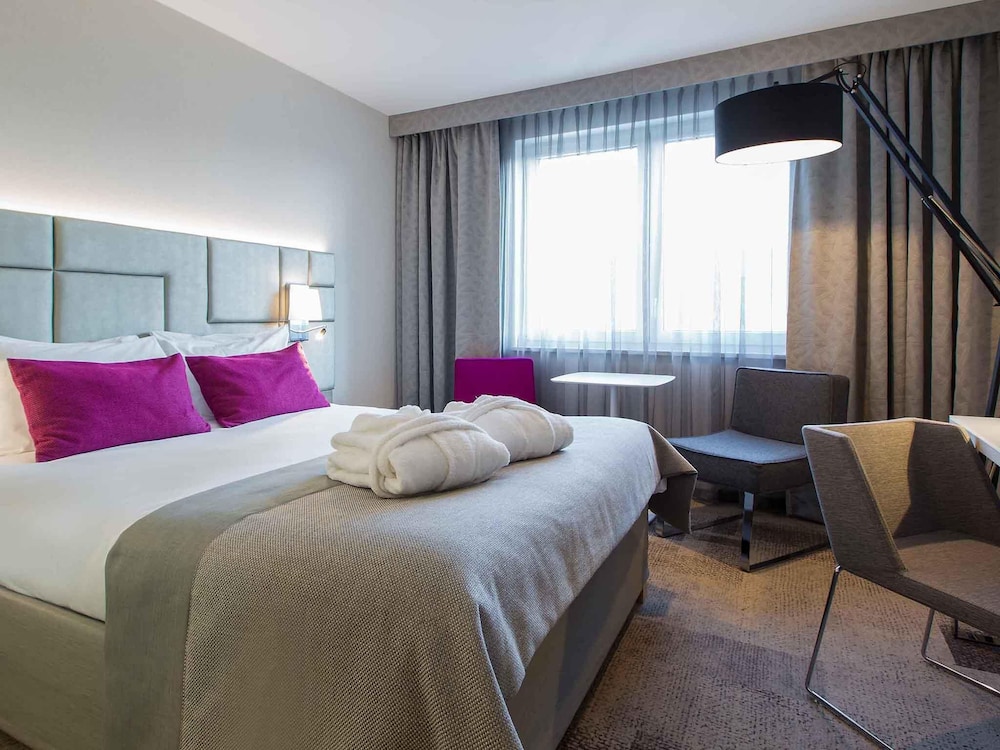 Habitación Privilege con cama grande del hotel Mercure Krakow Stare Miasto (old Town). Foto 5