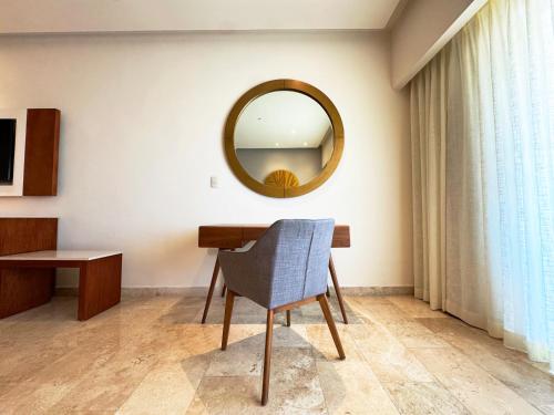 Suite Junior Deluxe, Work & Play del hotel The Reef 28 and Spa - Luxury Adults Only - All Suites - With Optional All Inclusive. Foto 1