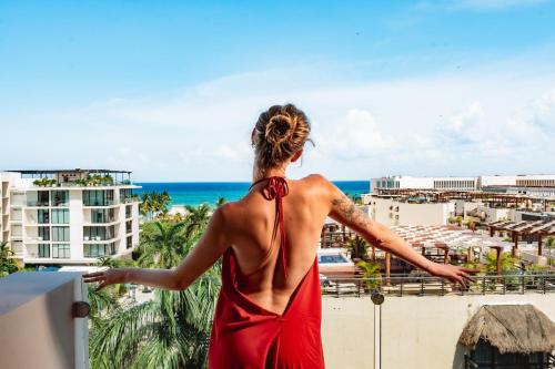 Suite Junior Deluxe con vistas parciales al mar del hotel The Reef 28 and Spa - Luxury Adults Only - All Suites - With Optional All Inclusive. Foto 7