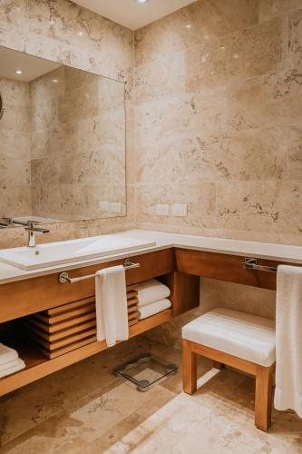 Suite Junior Elite del hotel The Reef 28 and Spa - Luxury Adults Only - All Suites - With Optional All Inclusive. Foto 9