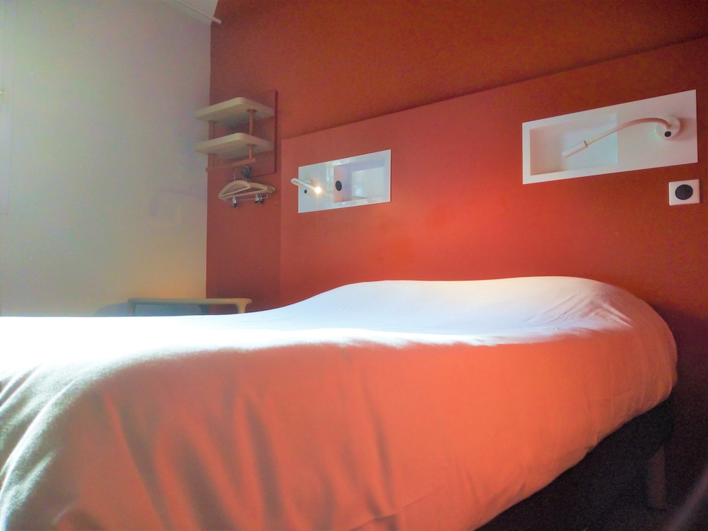 DOBLE - Habitación con 1 cama doble del hotel Ibis Budget Perigueux Boulazac. Foto 2