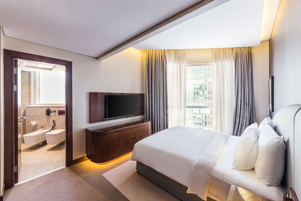 Habitación Estandar del hotel Radisson Blu Dubai Waterfront. Foto 7