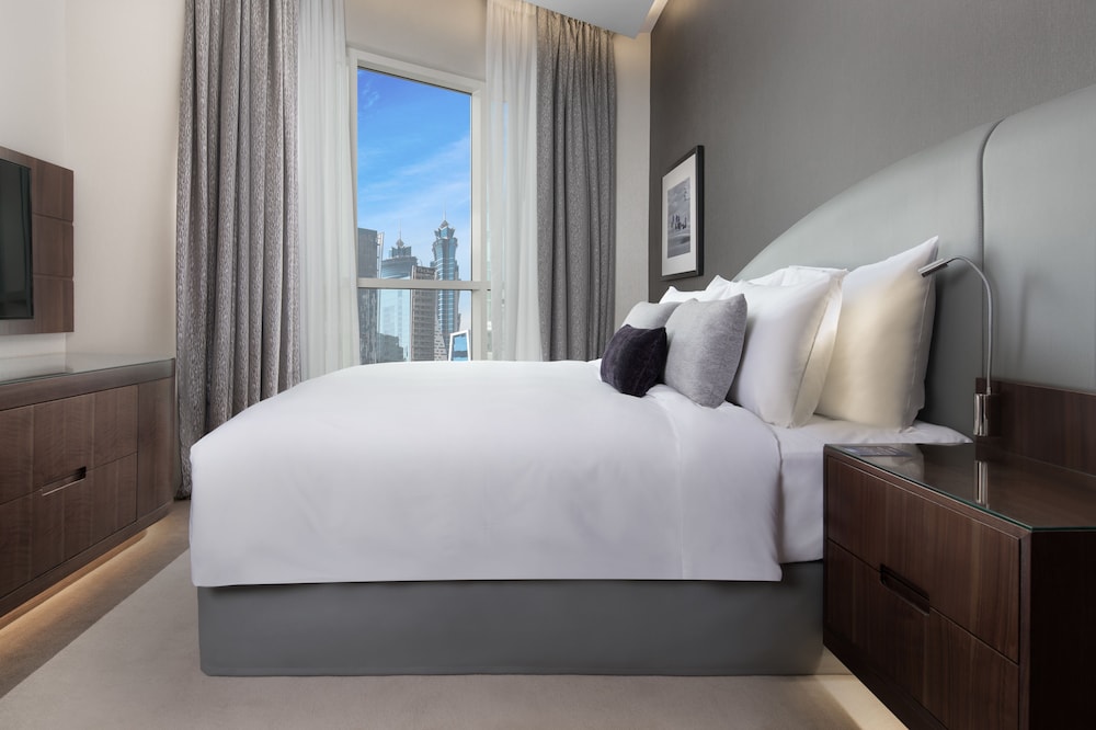 Habitación Estandar del hotel Radisson Blu Dubai Waterfront. Foto 8