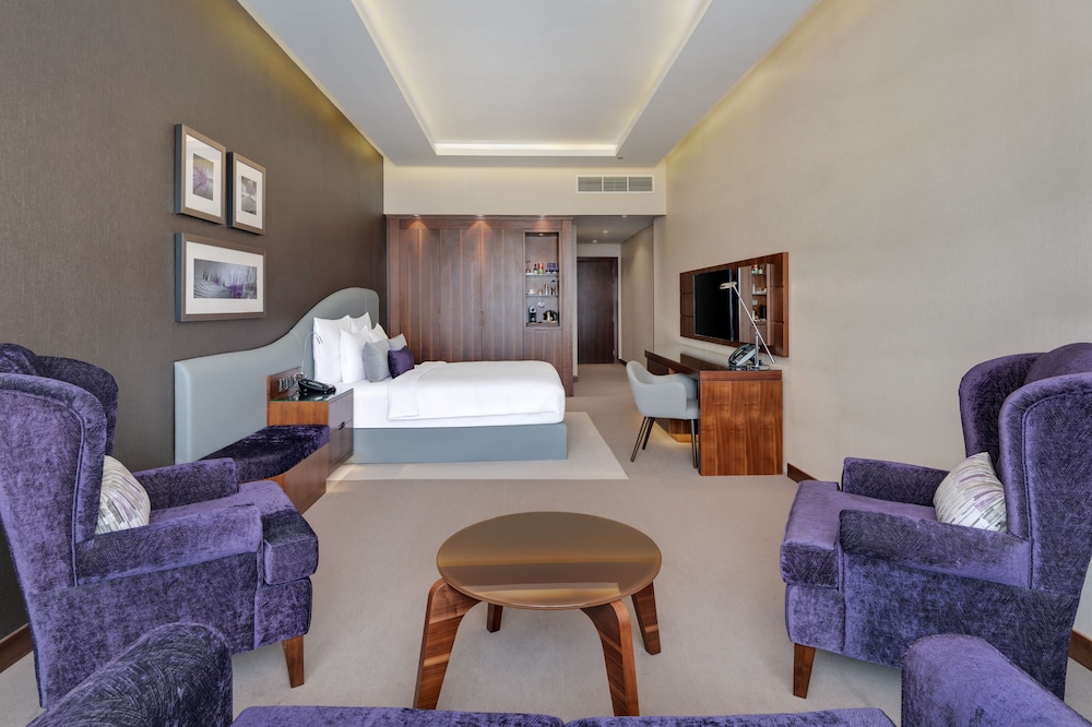 Habitación Familiar del hotel Radisson Blu Dubai Waterfront. Foto 1