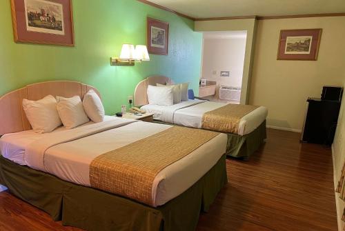Habitación con 2 camas grandes - No fumadores del hotel Travelodge by Wyndham Holbrook. Foto 1