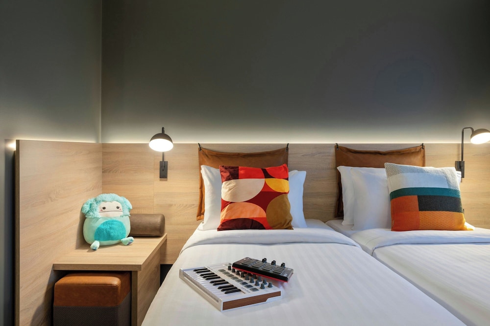 Habitación, 1 cama individual del hotel Moxy Berlin Ostbahnhof. Foto 4