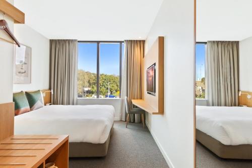 Estudio con cama extragrande del hotel Mantra At Sydney Airport. Foto 2