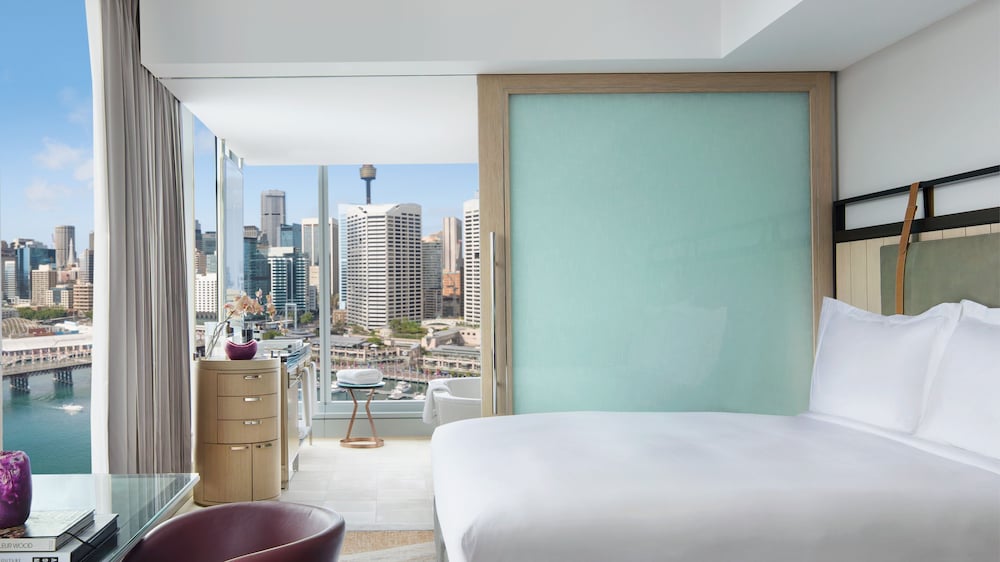 HABITACIÓN DE LUJO, 1 Cama King Size, Habitación Esquina, Vistas al Puerto Darling del hotel Sofitel Sydney Darling Harbour. Foto 7