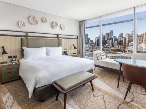 Habitación doble Superior 1 Cama king Vista puerto Premium del hotel Sofitel Sydney Darling Harbour. Foto 5