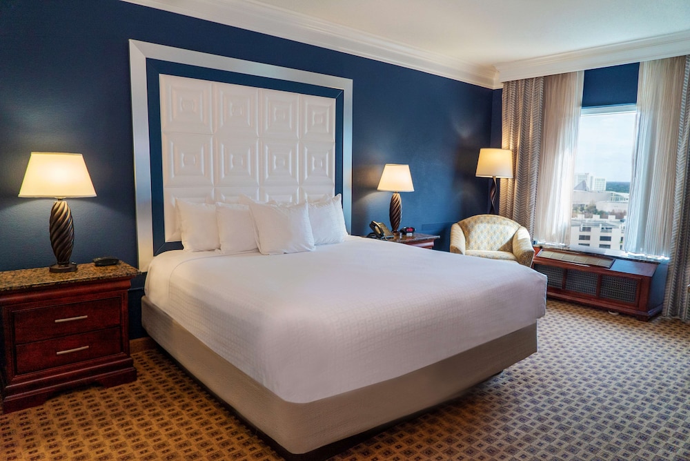 Habitación, 1 cama de matrimonio grande del hotel Rosen Plaza Resort