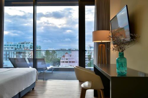 Suite Deluxe con vistas al mar del hotel The Prime Energize. Foto 10