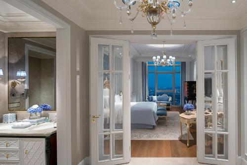 Luxury Premium Room French Style (King bed) del hotel Sofitel Foshan. Foto 4
