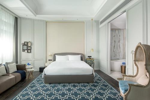 Luxury Premium Room Post Modern Style (King bed) del hotel Sofitel Foshan. Foto 3