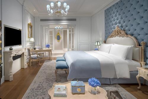 Luxury Room Club Millesime French Style (King bed) del hotel Sofitel Foshan. Foto 1