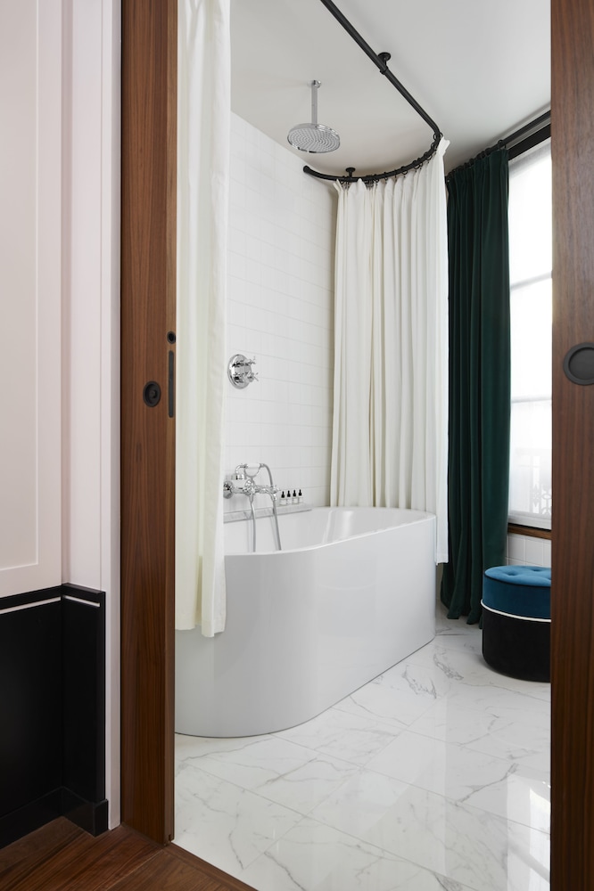Habitación Confort del hotel Le Roch. Foto 1