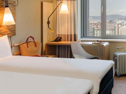 Habitación Doble Estándar - 2 camas del hotel Ibis Wien Hauptbahnhof. Foto 2