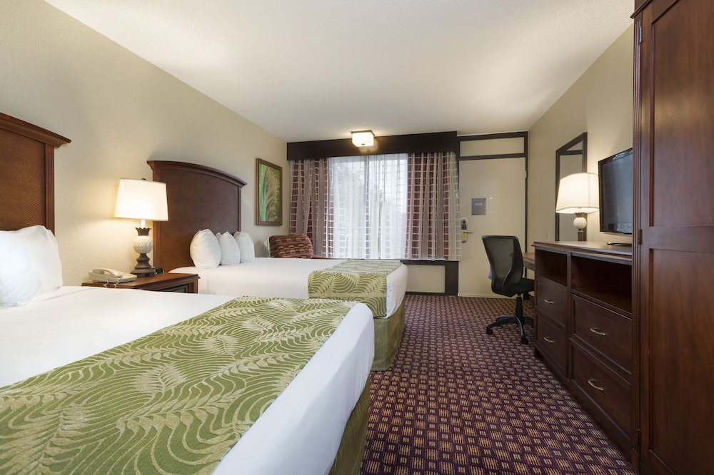 Habitación Deluxe doble, 2 camas dobles, no fumadores del hotel Rosen Inn At Pointe Orlando. Foto 6