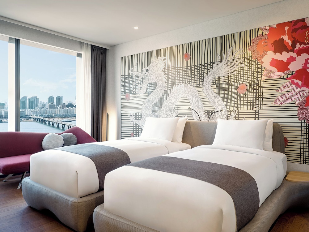 Habitación Superior con camas gemelas del hotel Novotel Ambassador Seoul Yongsan - Seoul Dragon City. Foto 2